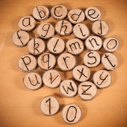 Jeu alphabet et numéro en bois